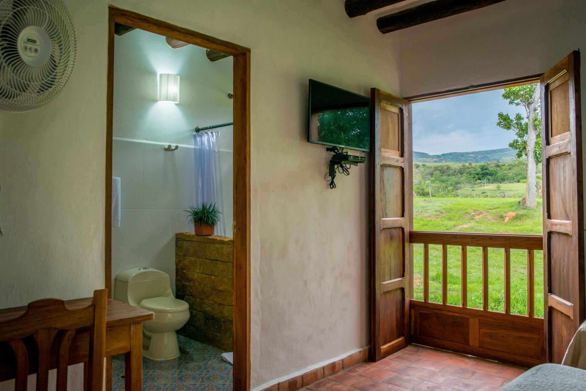 Hotel Hacienda Macedonia Barichara Eksteriør bilde